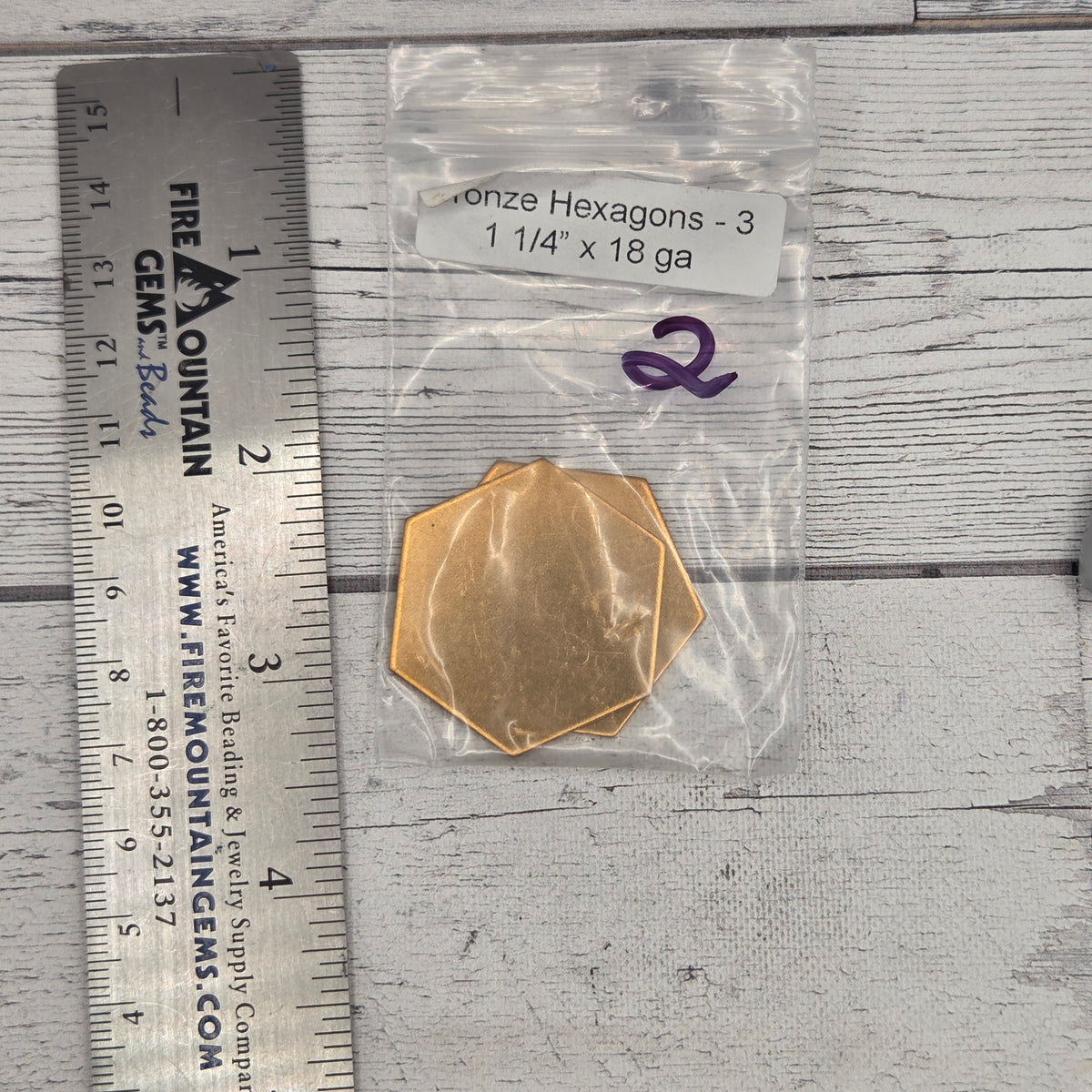 Bronze Hexagon 1 1/4" 18ga 2pcs