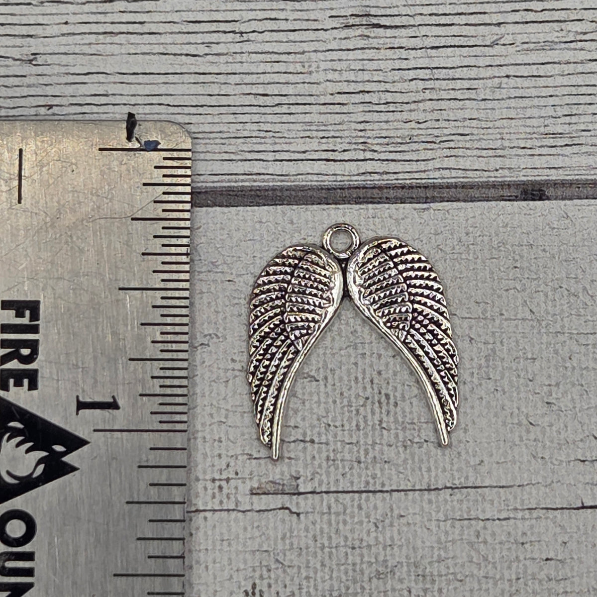 Double wing charm - lot of 10