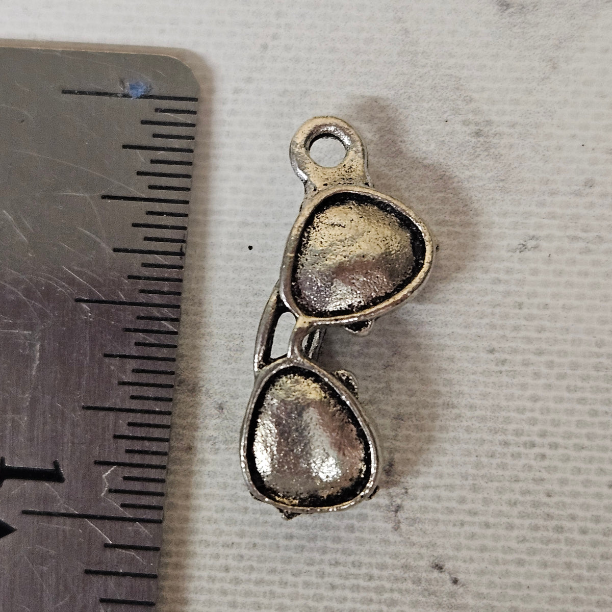 Aviator Glasses Charm - lot of 5