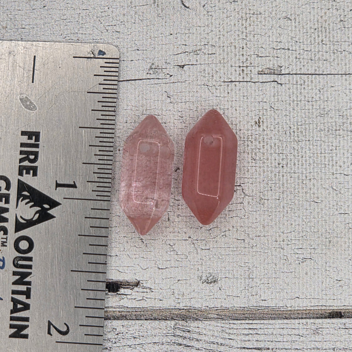 Double Pointed Hexagonal natural stones - Cherry Quartz - lot of 2