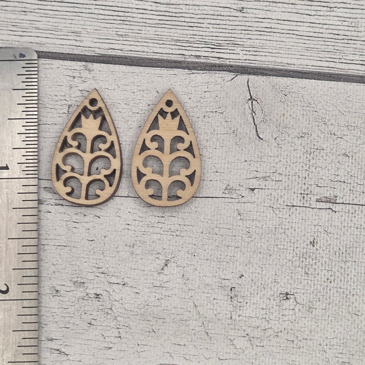 Small teardrops - Laser cut earring pair