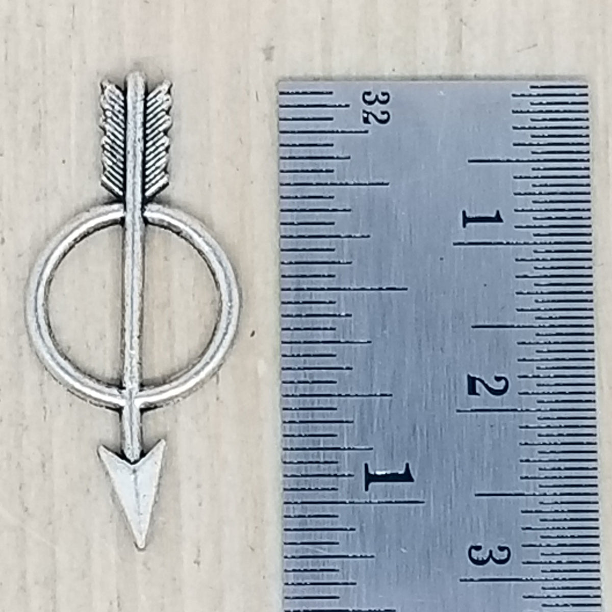 Arrow in Circle Charm - lot of 10