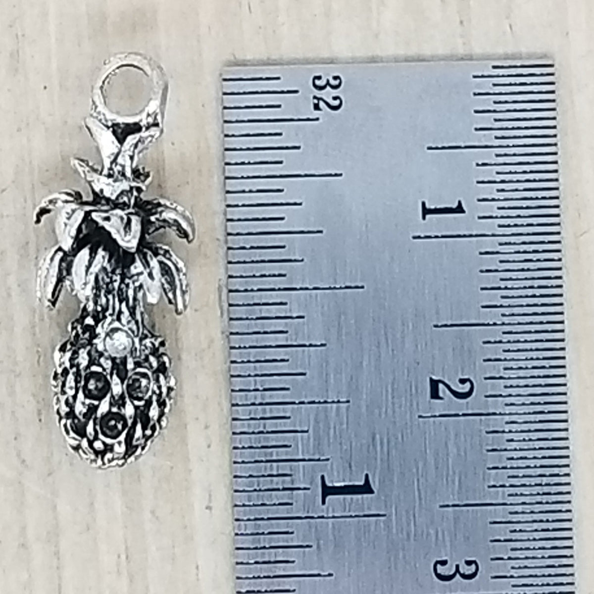 Detailed Pineapple Charm - lot of 7