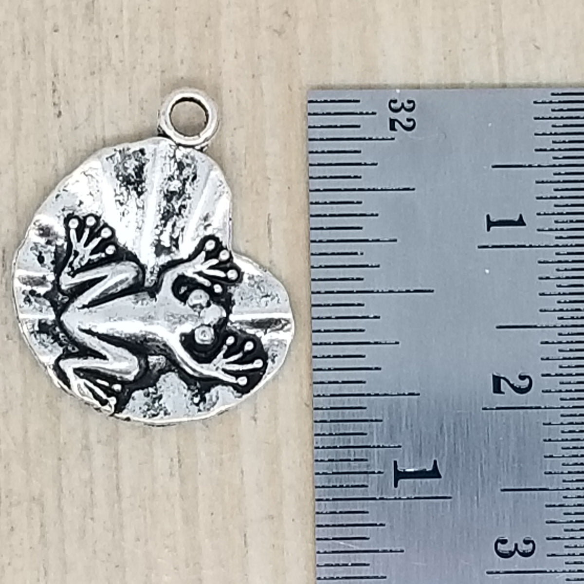 Frog on Lily Pad Charm - lot of 6
