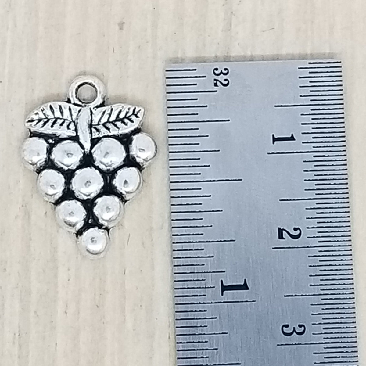 Grape Charm - lot of 10