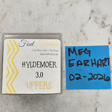 Hyldemoer 3.0 Unicase - Font Fixation Destash