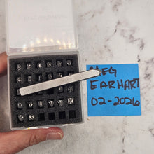 Fairy Godmother 3.5 Upper case- Font Fixation Destash