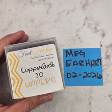 Copperlock 3.0 uppercase - Font Fixation Destash