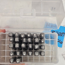 Sunrise 6.0 unicase - Font Fixation Destash