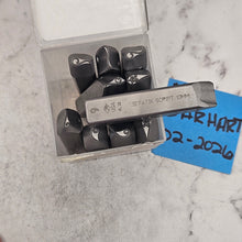 Sepatik Script Flourishes 10mm - Font Fixation Destash