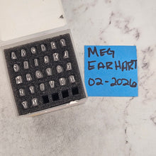 Lark's Tongue 4.5 upper case  - Font Fixation Destash