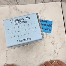 Shadows into light 3.5mm lower case  - Morando Destash