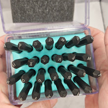 Sassy Molassy 2.5mm  upper case  - Morando Destash