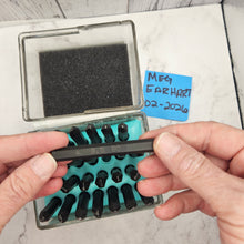 Blueberry Oatmeal 3.5mm lower case  - Morando Destash