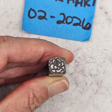 Rose Multiple sizes Design Stamp - Font Fixation destash