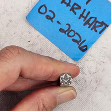 Pot Leaf #02 5.5mm Design Stamp - Font Fixation destash