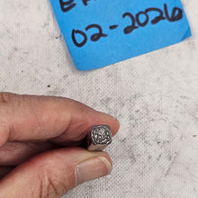 Rose Multiple sizes Design Stamp - Font Fixation destash