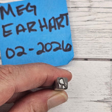 Bird #11 R  5.5mm Design Stamp - Font Fixation destash