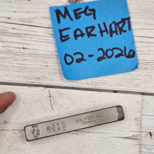 Goldfish #2 L  8mm   Design Stamp - Font Fixation destash