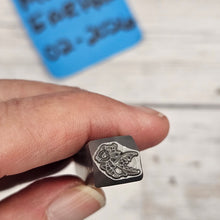 Dragon #2 R  8mm   Design Stamp - Font Fixation destash