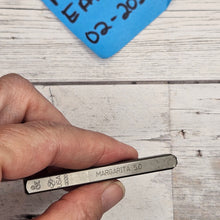 Margarita 5.0 Ampersand (individual) - Font Fixation Destash