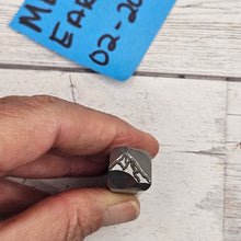 Mountain #3  L   12mm   Design Stamp - Font Fixation destash