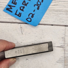 Line 08   12mm   Design Stamp - Font Fixation destash