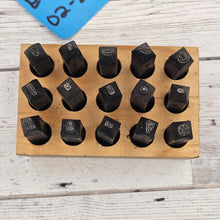 15 +2 piece punctuation set Design Stamp - Misc design destash