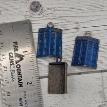 Police box  charm - 3 variants