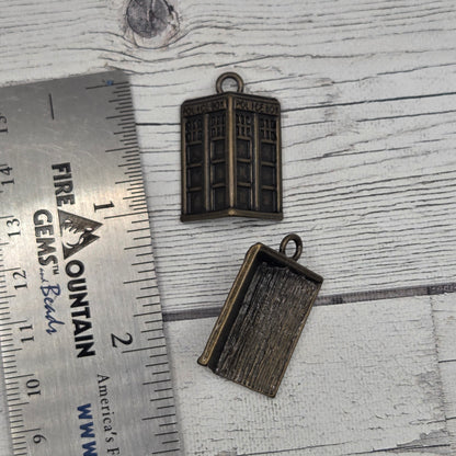 Police box  charm - 3 variants