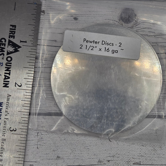 Pewter  round 2 1/2"  16ga   2 pcs