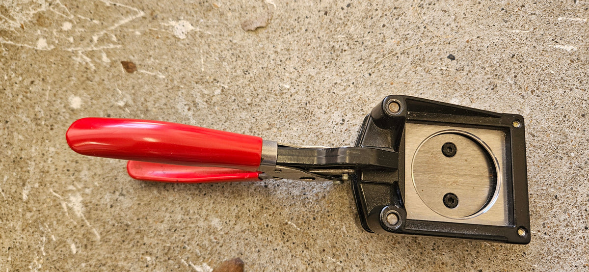 1.5" Tecre button Machine and cutter