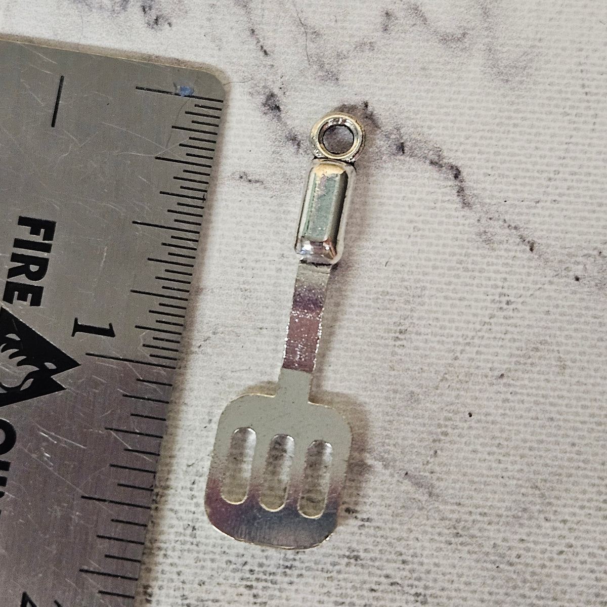Large spatula charm - lot of 3