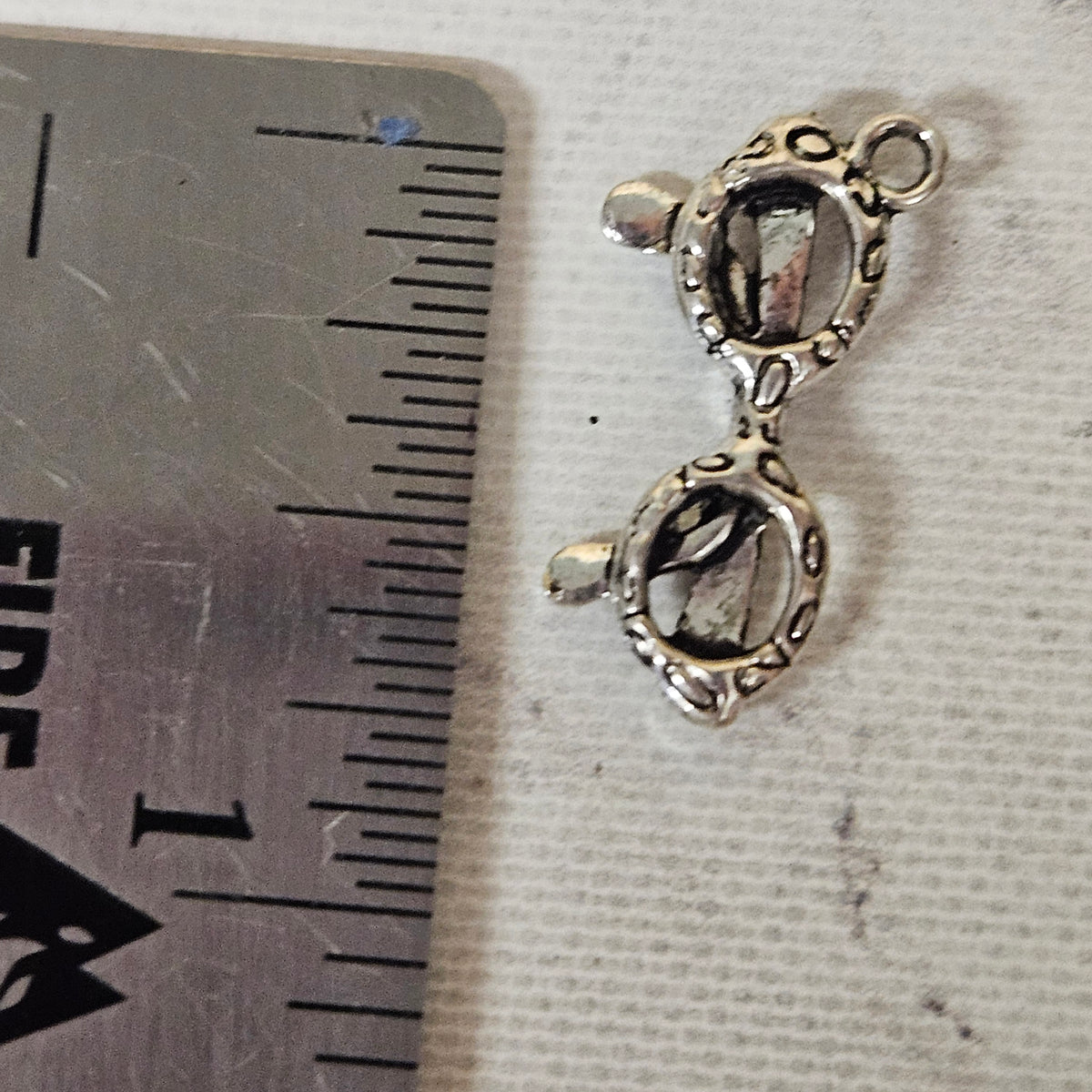 spotted Glasses Charm - lot of 10