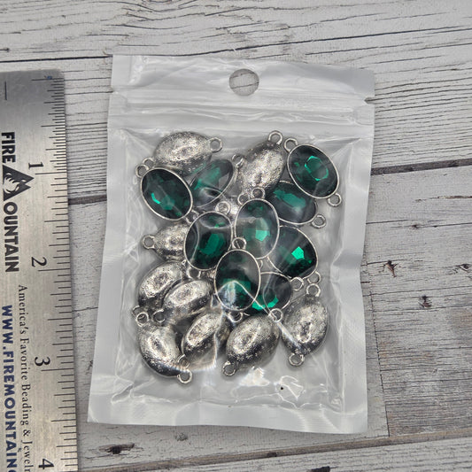Crystal and silver connectors - oval - Emerald - quantity of 20