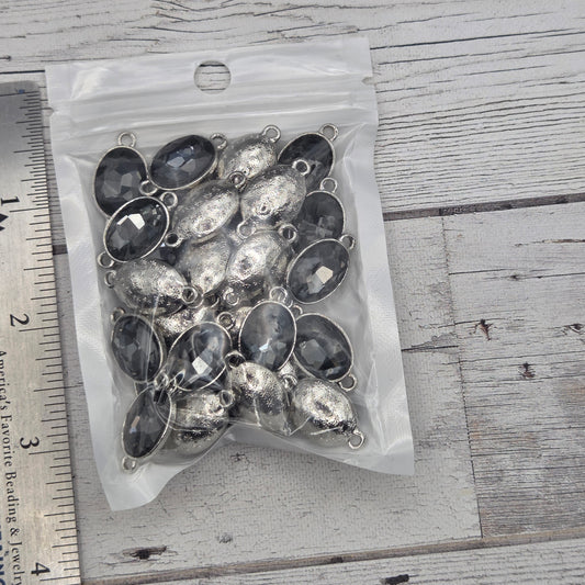 Crystal and silver connectors - Oval - Black Diamond-  quantity of 30