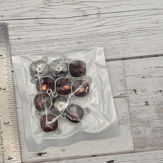 Crystal and silver connectors - Rounded Square - Brown - quantity of 10