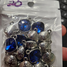 Crystal and silver connectors - Rounded Square - Royal Blue - quantity of 20