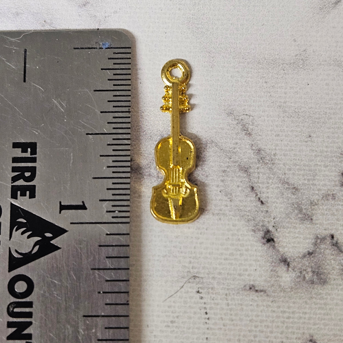 Gold Violin Charm - lot of 8