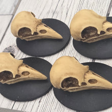Resin cameo - Raven skulls - lot of 4