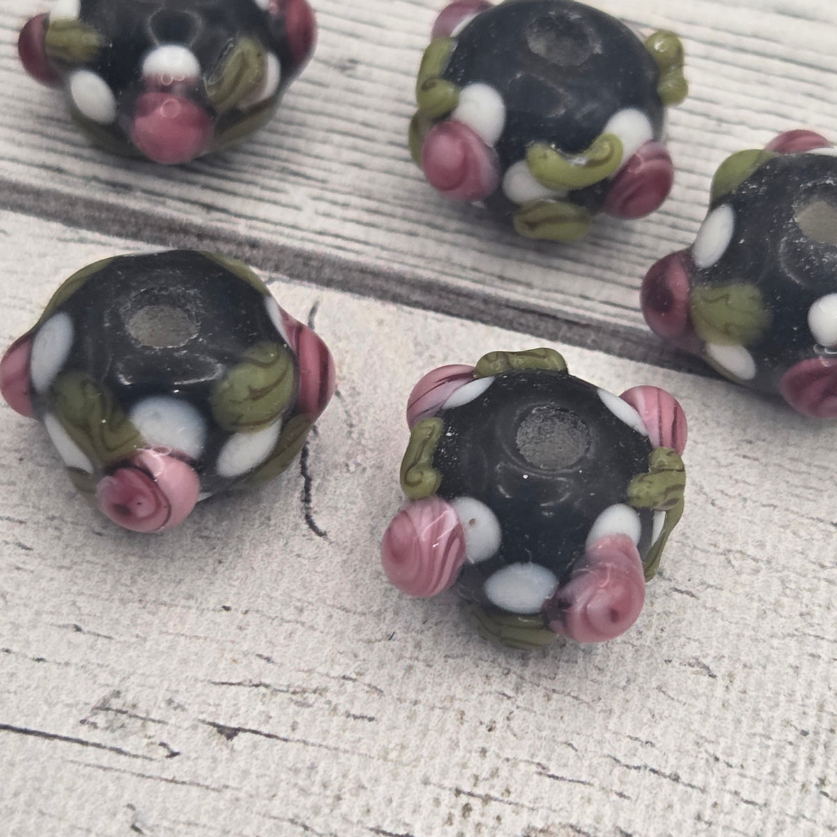 Lampwork glass beads - roses