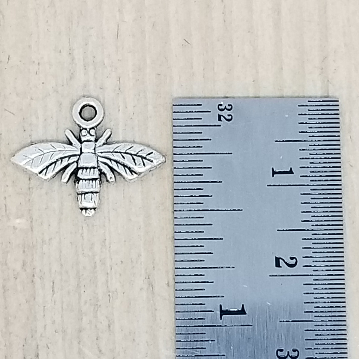 Bee Charm - lot of 6