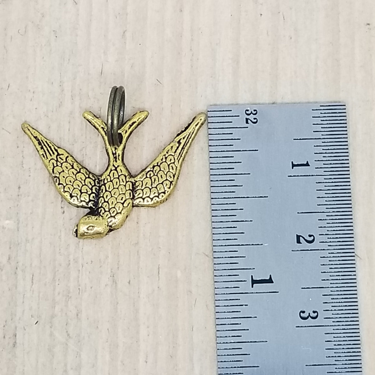 Swooping Bird Charm Gold tone - lot of 5