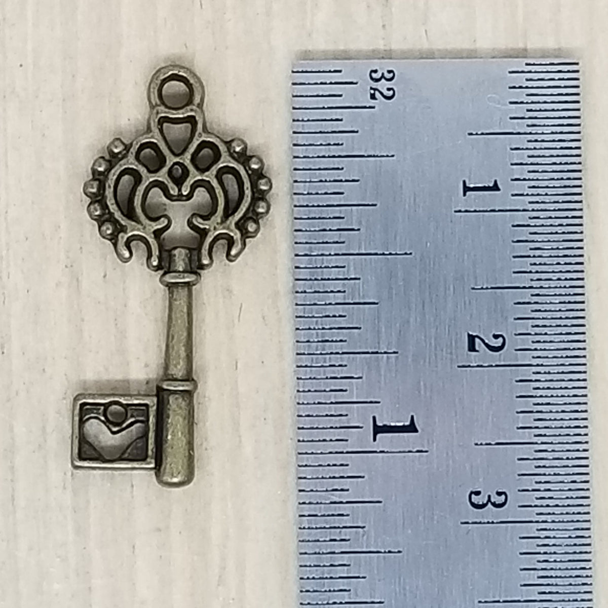 Bronze Fancy Key Charm - lot of 5