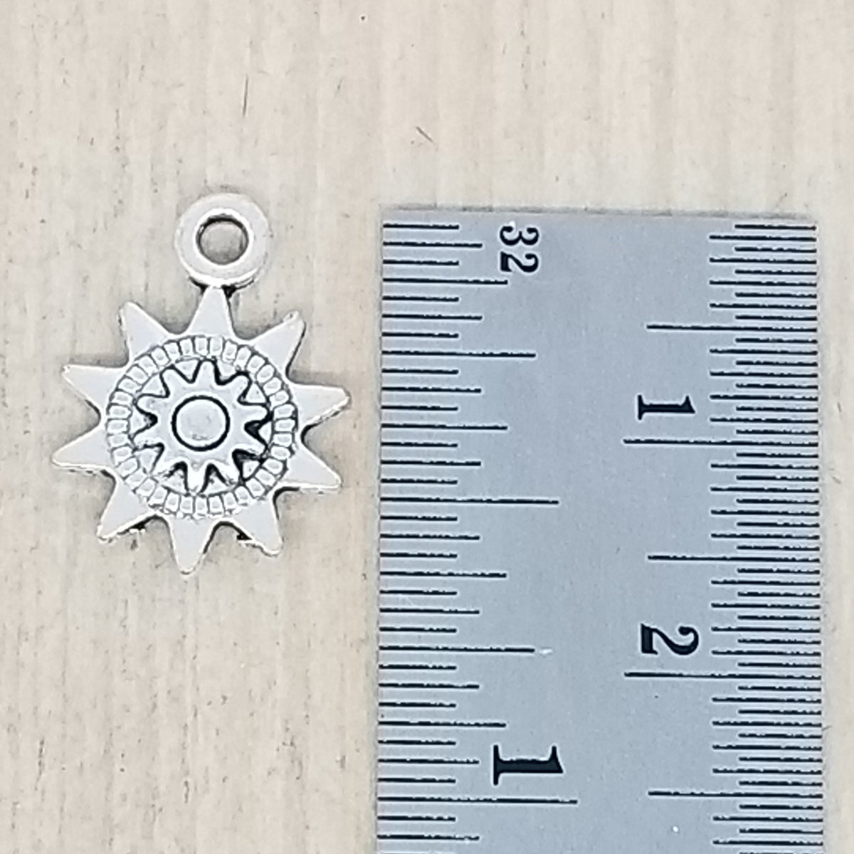 Small Sun Charm - lot of 5