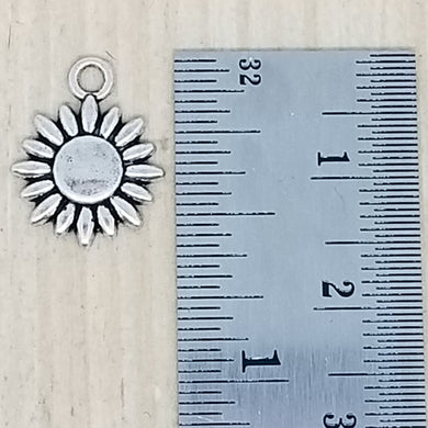 Daisy Charm