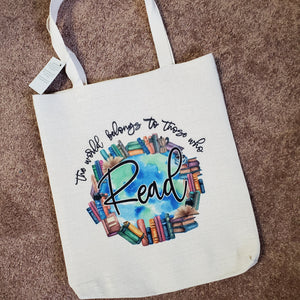 The world belongs to those who read - book love tote bag